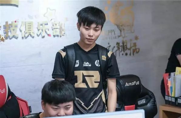 拿到金球奖 拿到金球奖