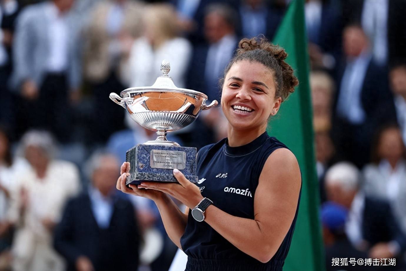 也让人们对 也让人们对