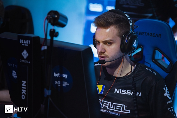 此处关键是 此处关键是